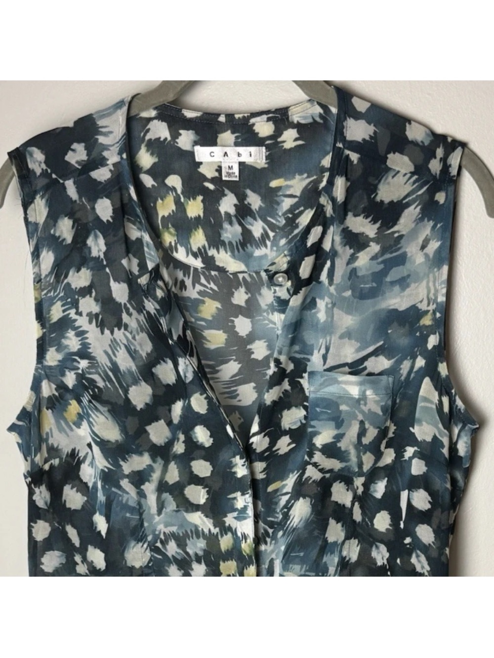 CABI Tunic Blouse Size M Blue Gray Abstract Print Sleeveless Sheer Button Front - Picture 3 of 6